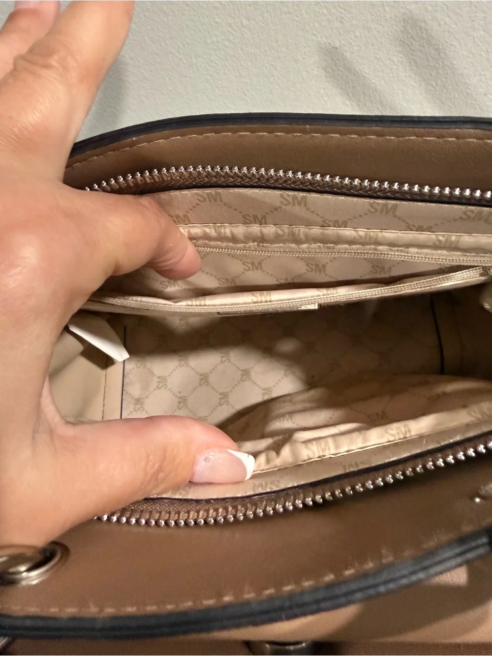 Steve Madden Brown Leather Messenger Crossbody Bag